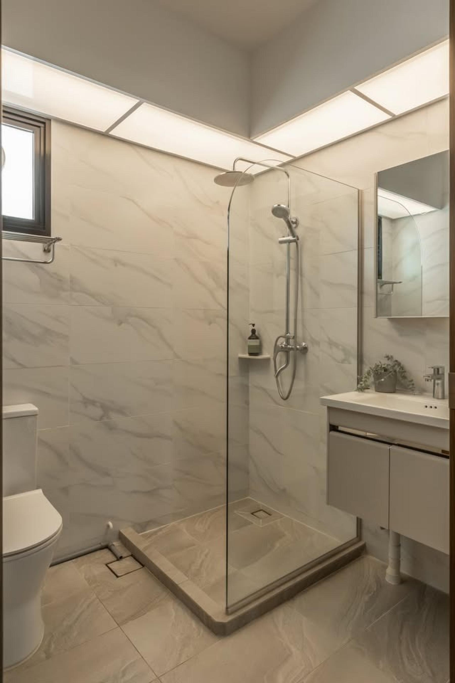 Modern Bathroom with Mirror and Shower Screen